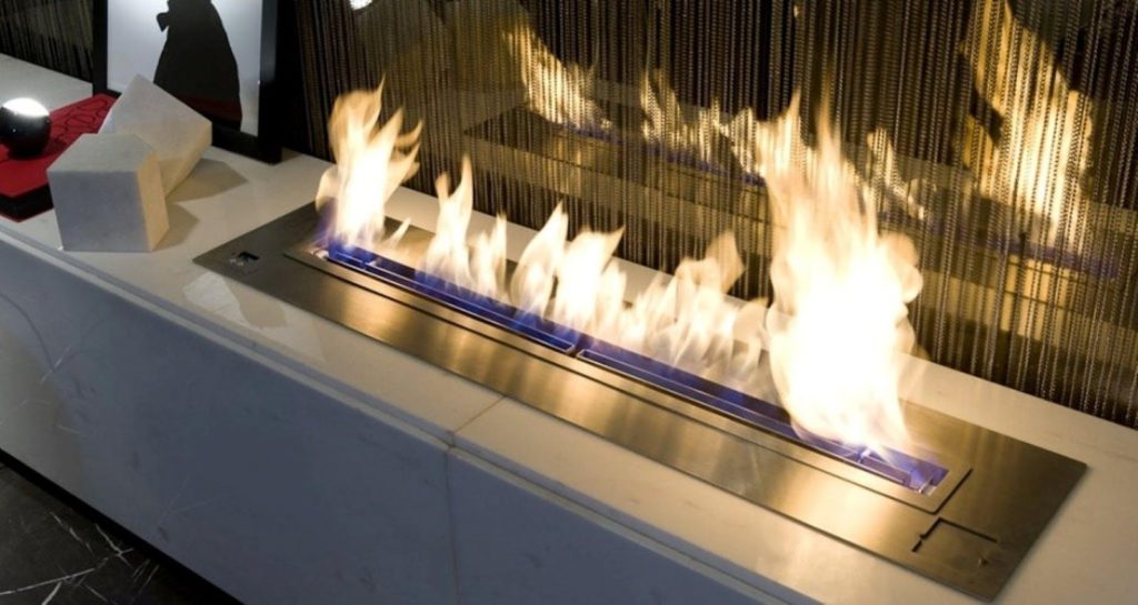 What Kind of Glass Should I Use for My Gas Fireplace?