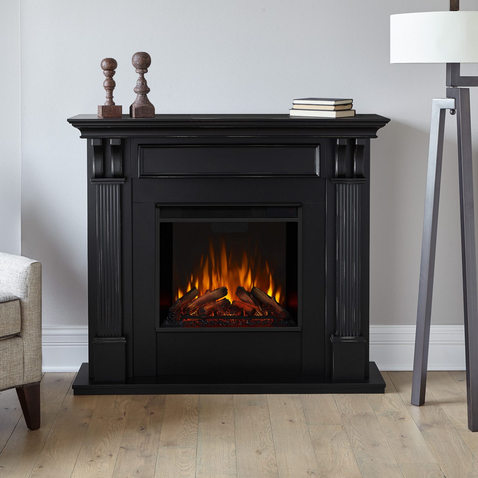 How Does Electric Fireplace Work? The Blazing Home